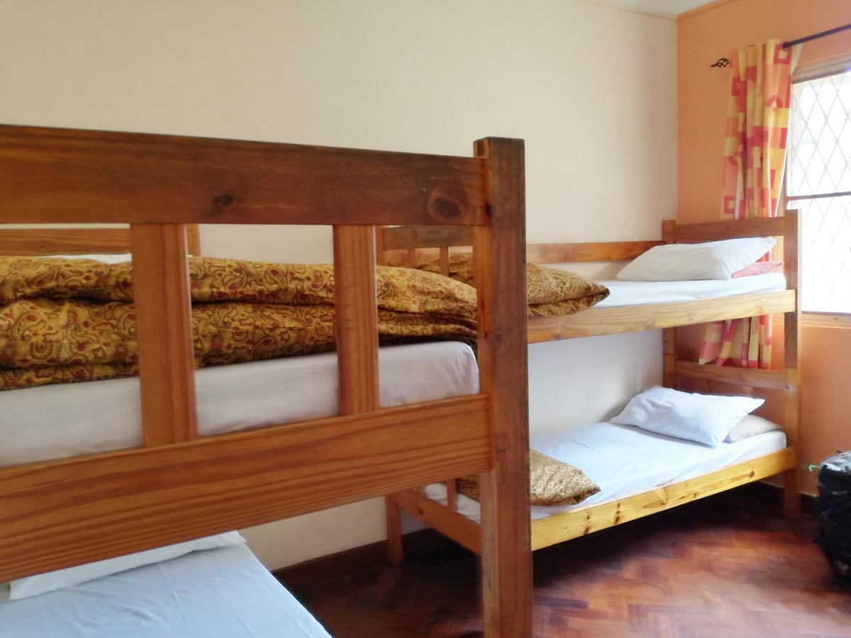 The Base Backpackers Hostel Maputo Bagian luar foto